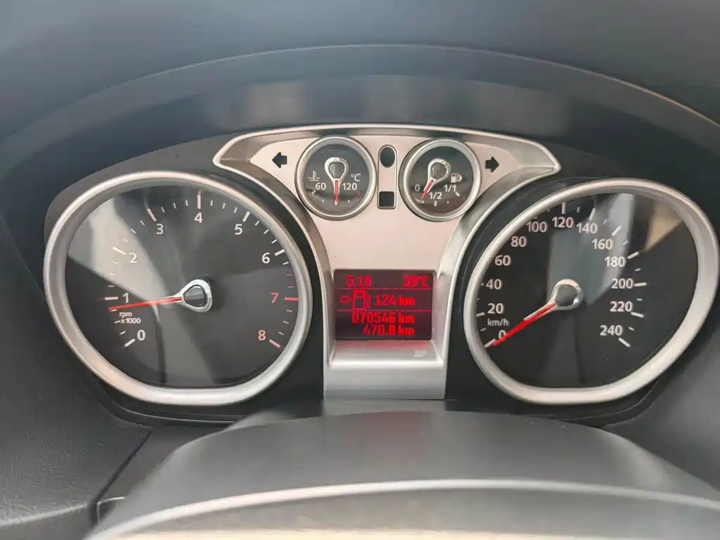 FORD FOCUS 2012