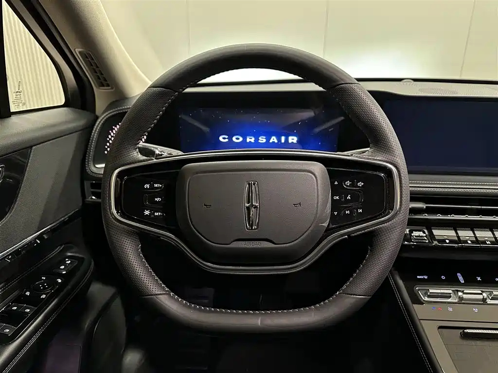 LINCOLN ADVENTURER 2023