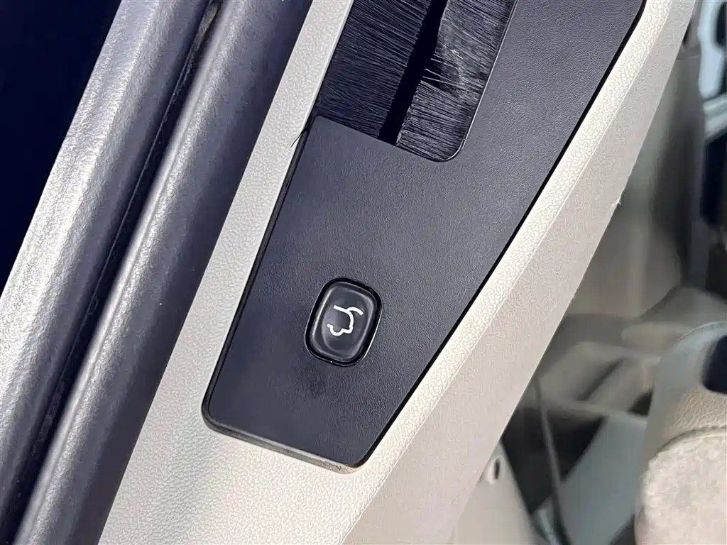 CHRYSLER BIG 捷龙 IMPORT 2014