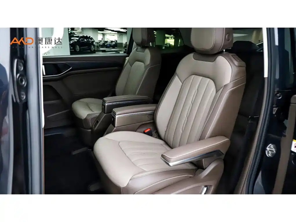 VOLKSWAGEN VILORAN 2023