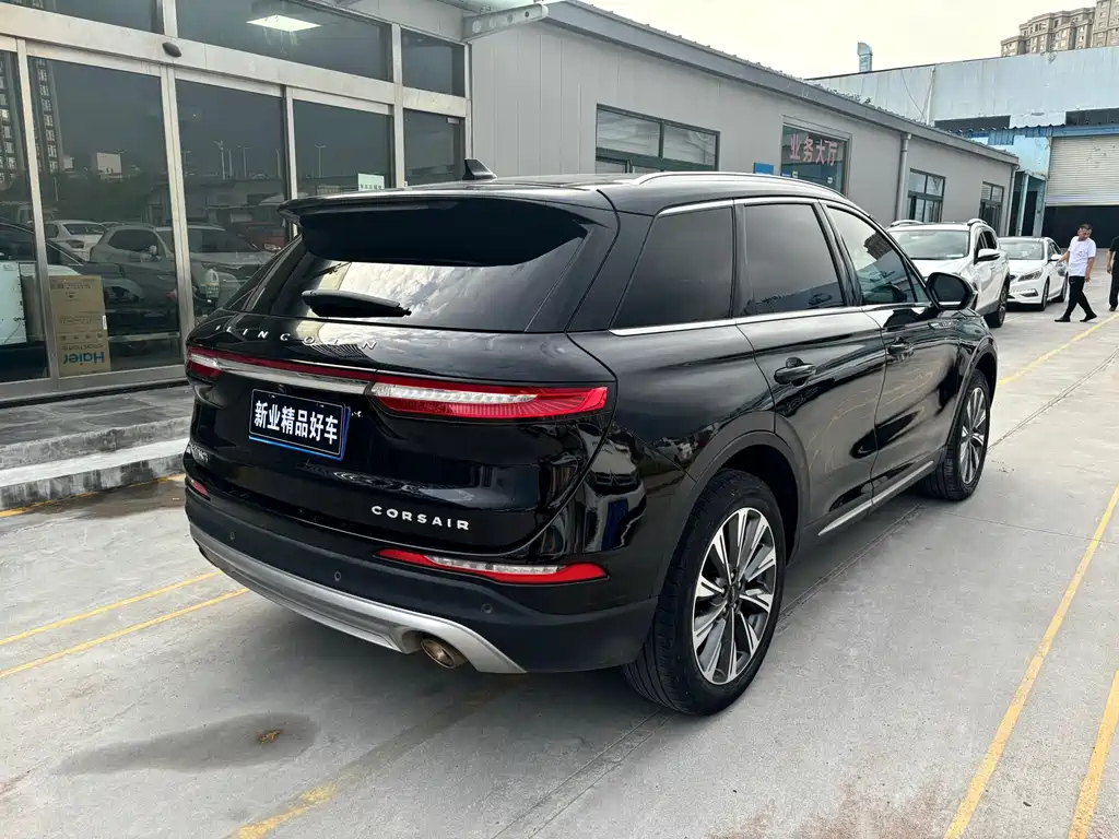 LINCOLN ADVENTURER 2022