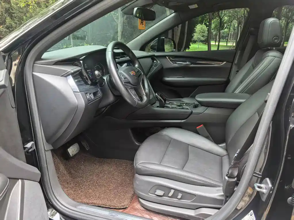 CADILLAC XT5 2022