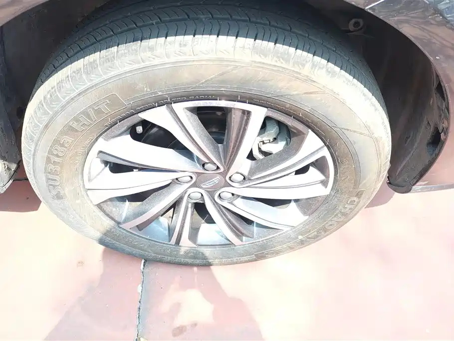 GEELY AUTO VISION X6 2022