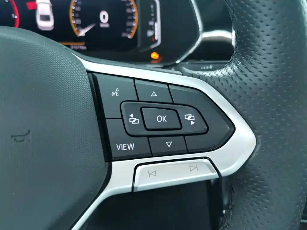 VOLKSWAGEN PASSAT 2022