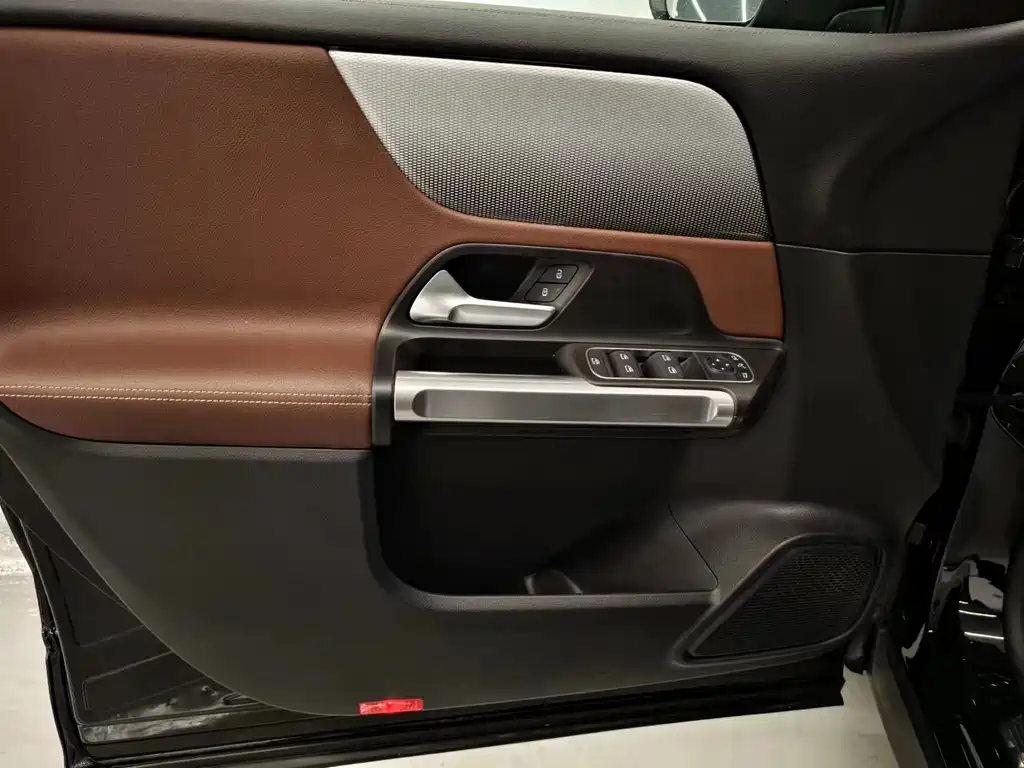 MERCEDES BENZ GLB 2022