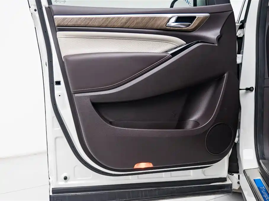 TRUMPCHI M8 2020