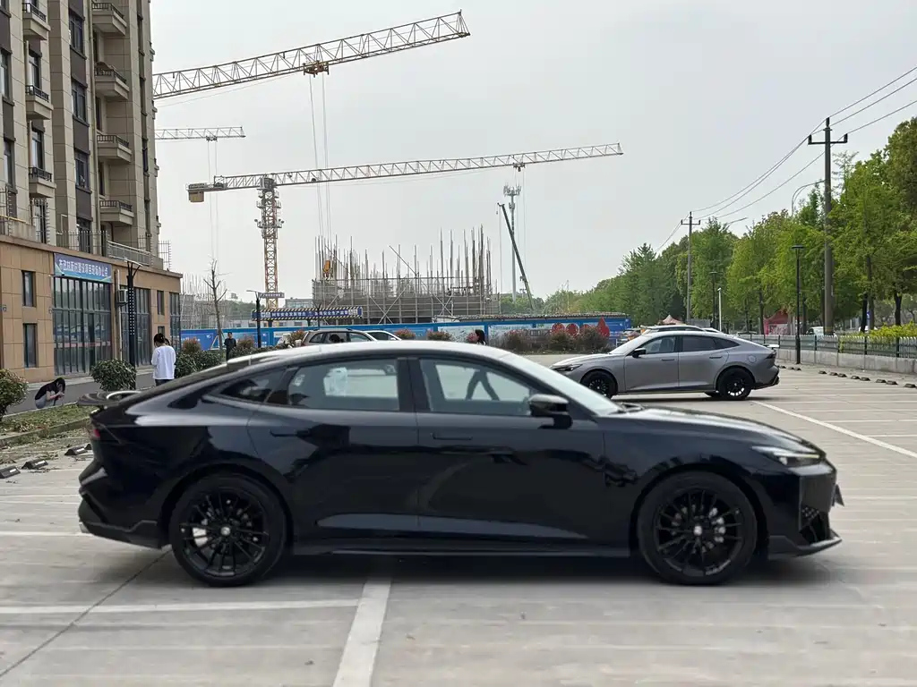 CHANGAN UNI-V 2024