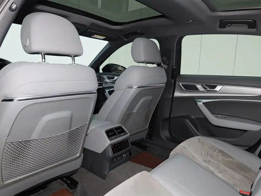 AUDI A6L 2023