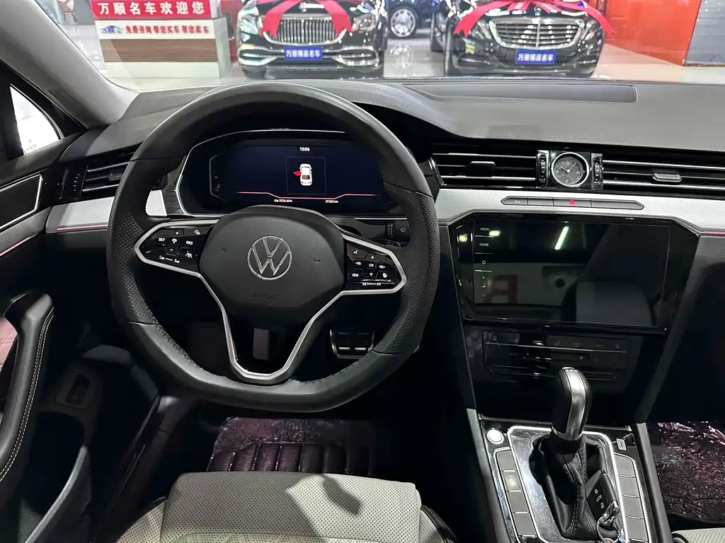 VOLKSWAGEN MAGOTAN 2023