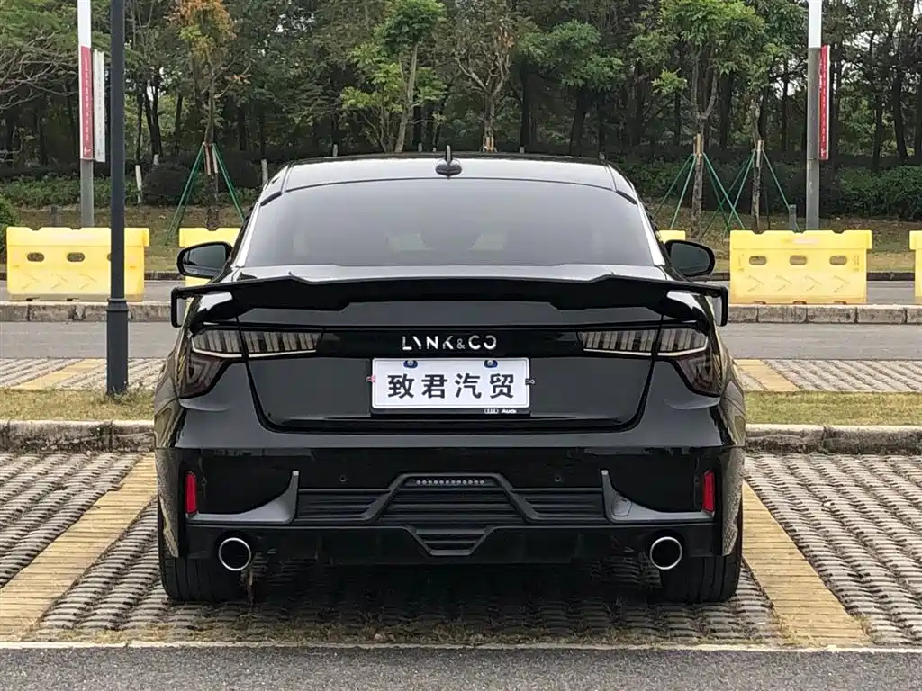 LYNK&CO 03 2021