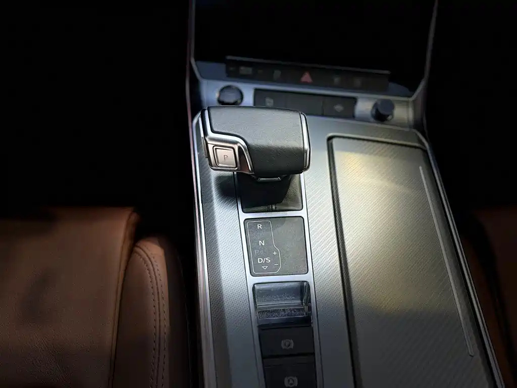AUDI A6L 2021