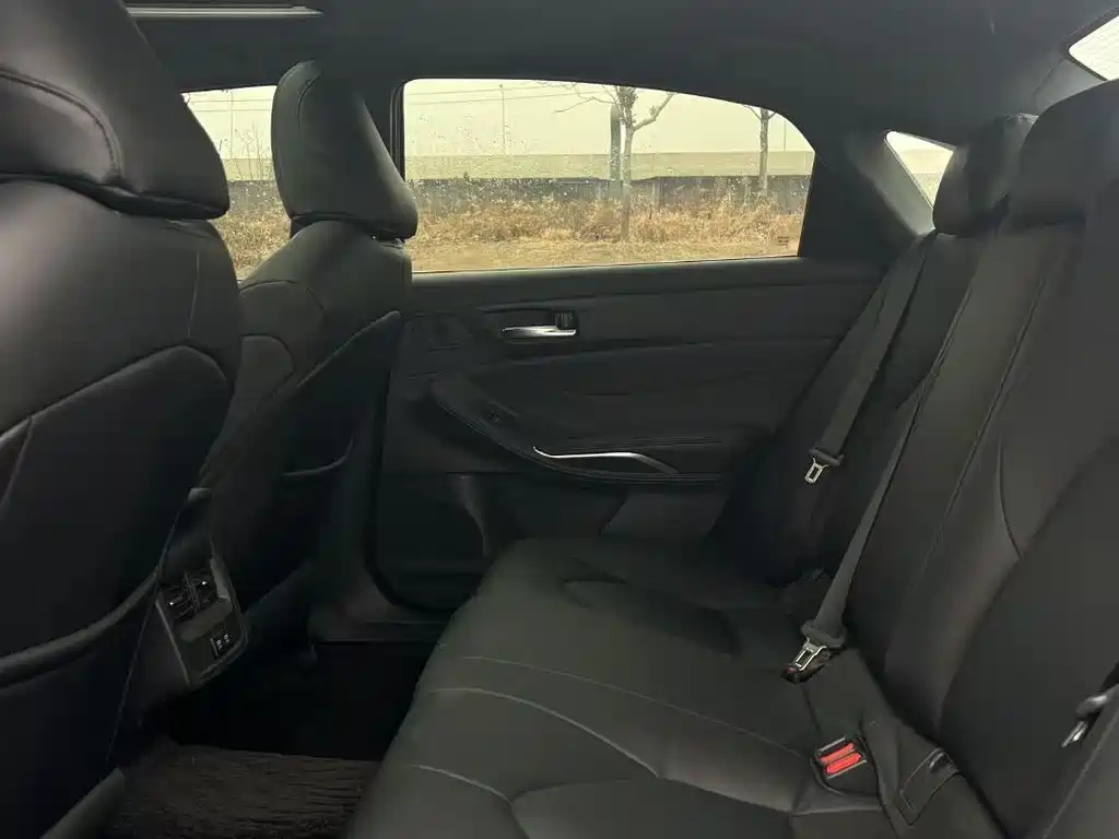 TOYOTA AVALON 2021