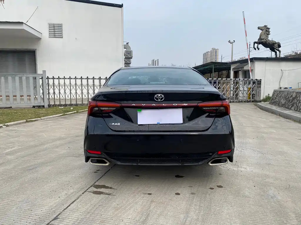 TOYOTA AVALON 2021
