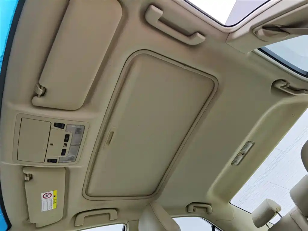 TOYOTA CAMRY 2016