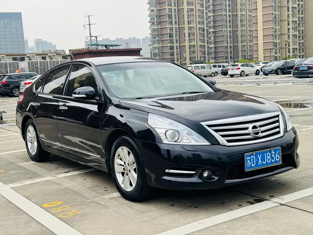 NISSAN TEANA 2012