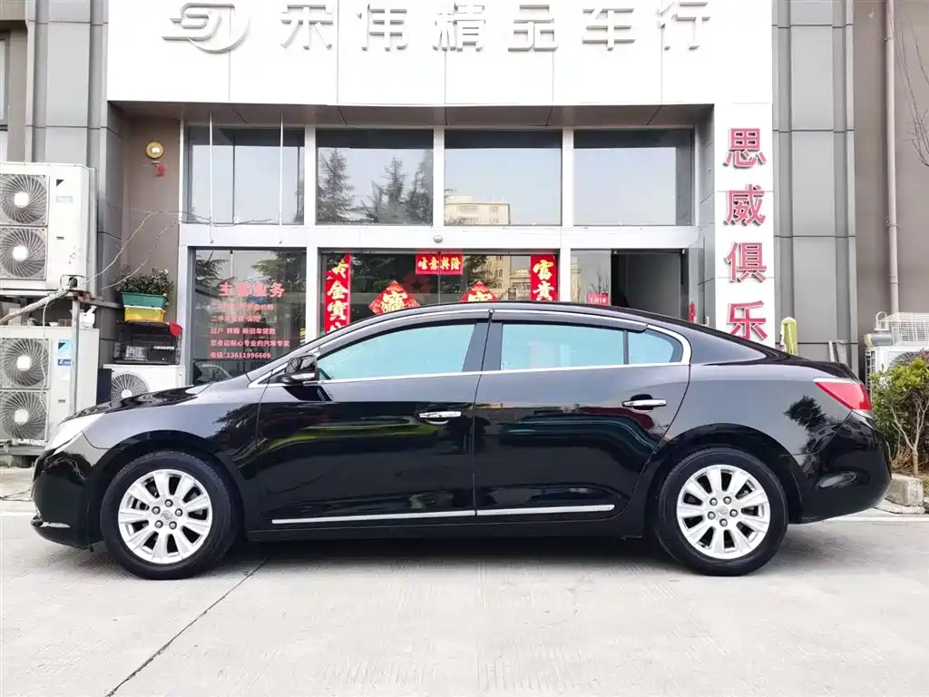BUICK LACROSSE 2012
