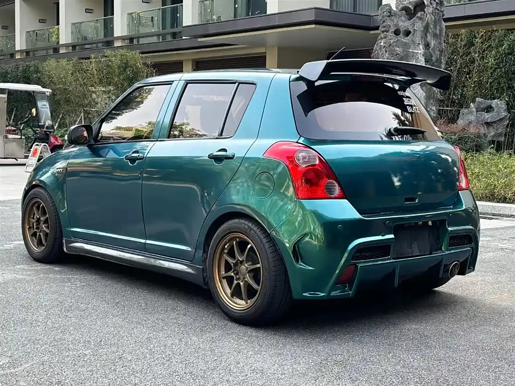 SUZUKI SWIFT 2016