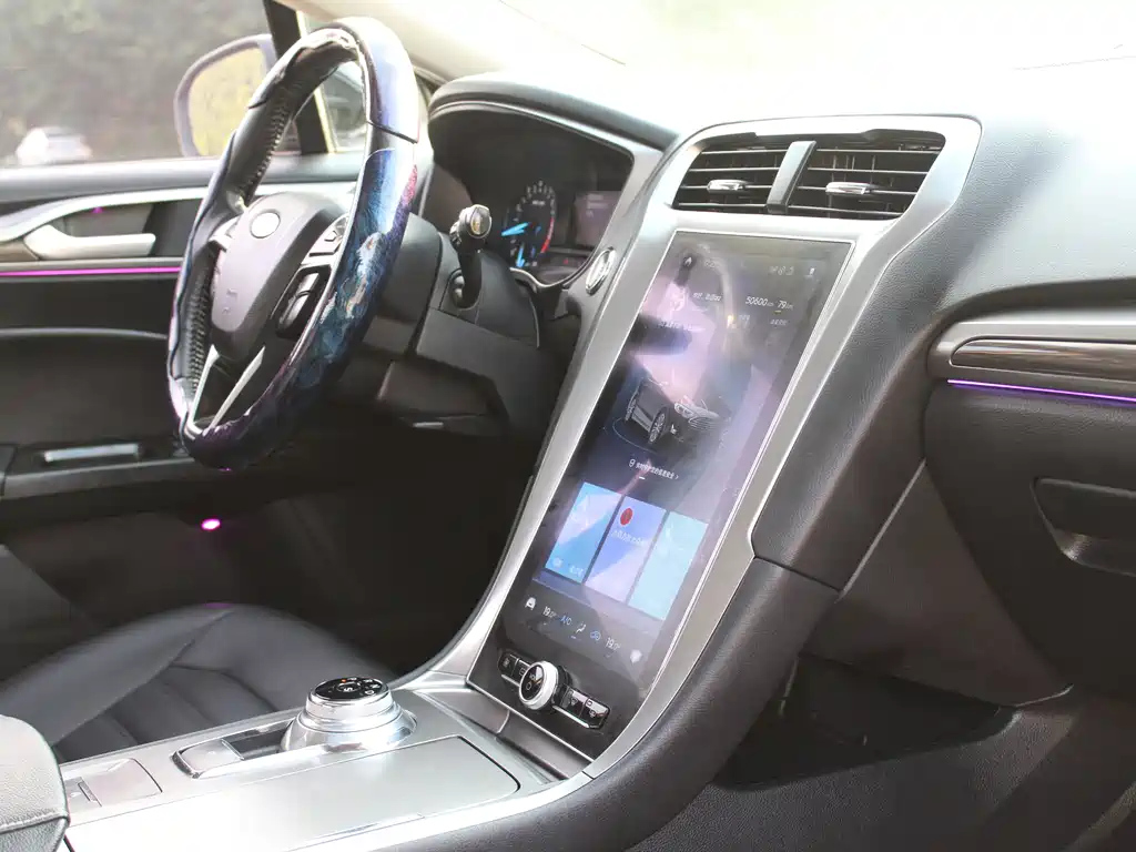 FORD MONDEO 2021