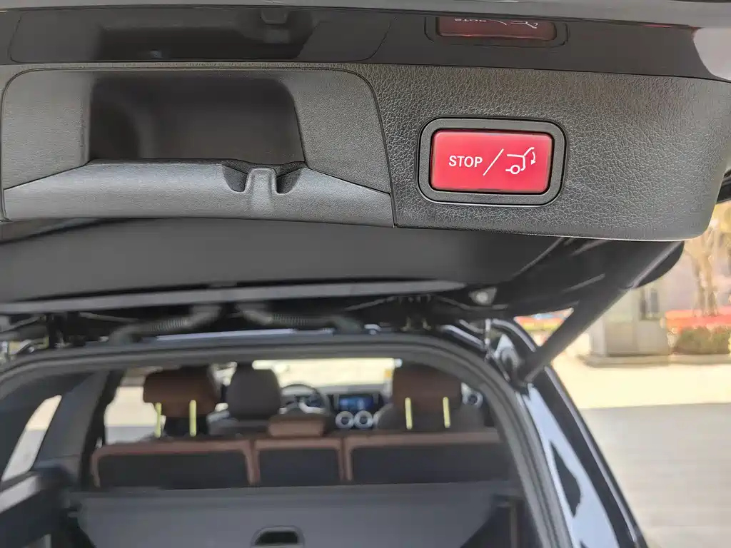 MERCEDES BENZ GLB 2022
