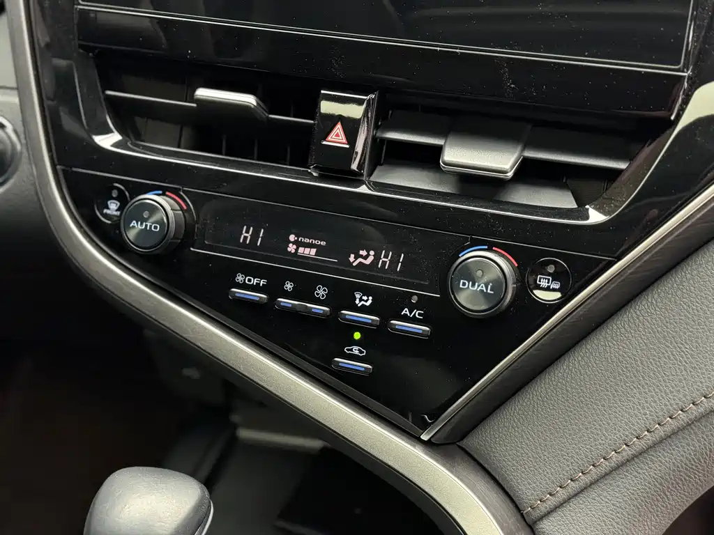 TOYOTA CAMRY 2022