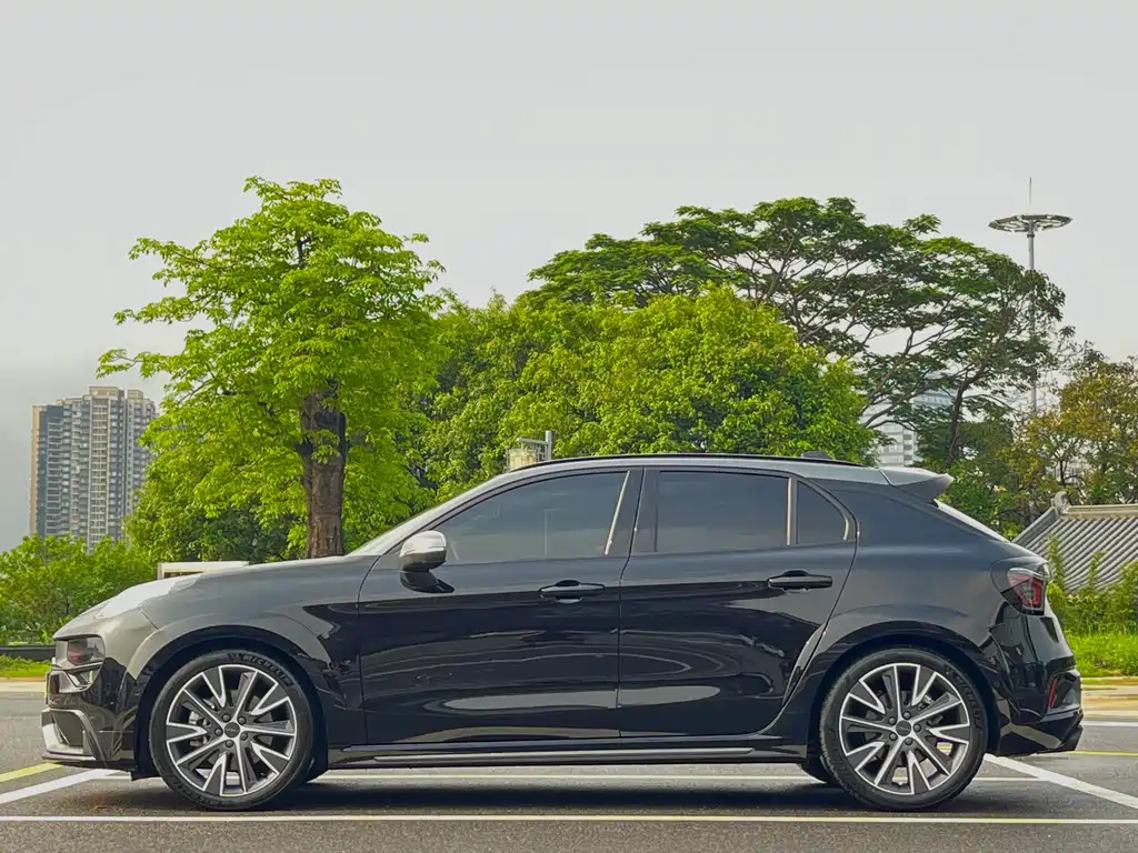LYNK&CO 02 HATCHBACK 2022