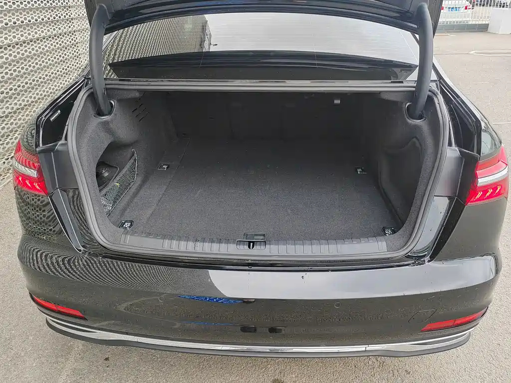 AUDI A6L 2023