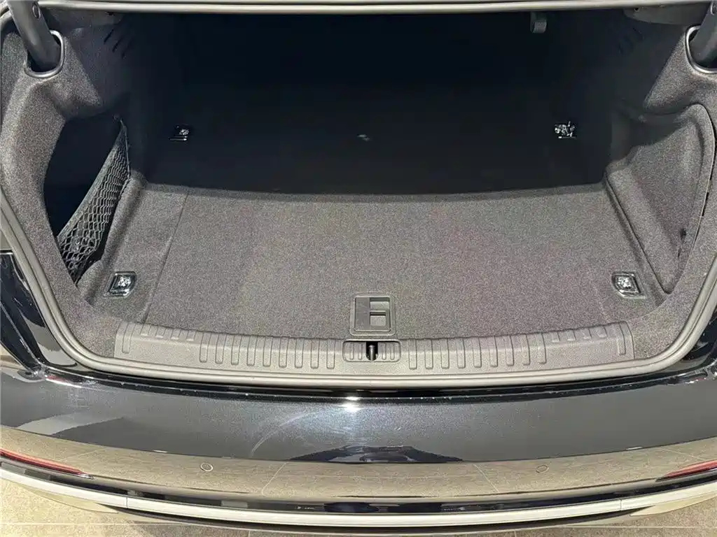 AUDI A6L 2023
