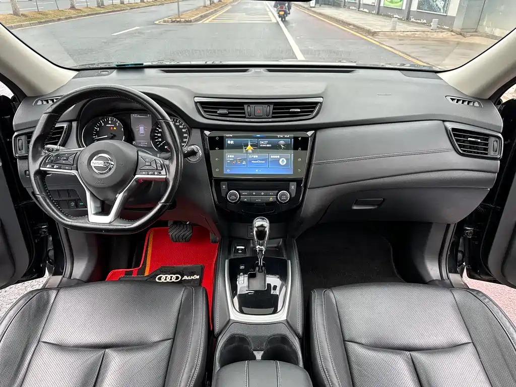 NISSAN X-TRAIL 2019