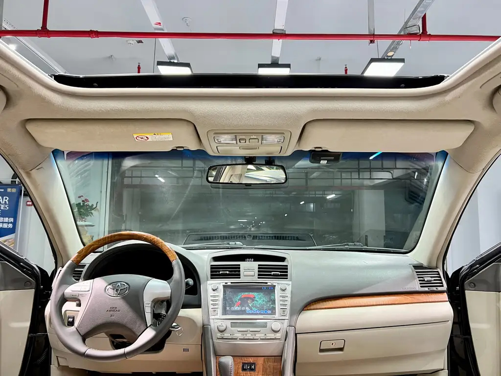 TOYOTA CAMRY 2011