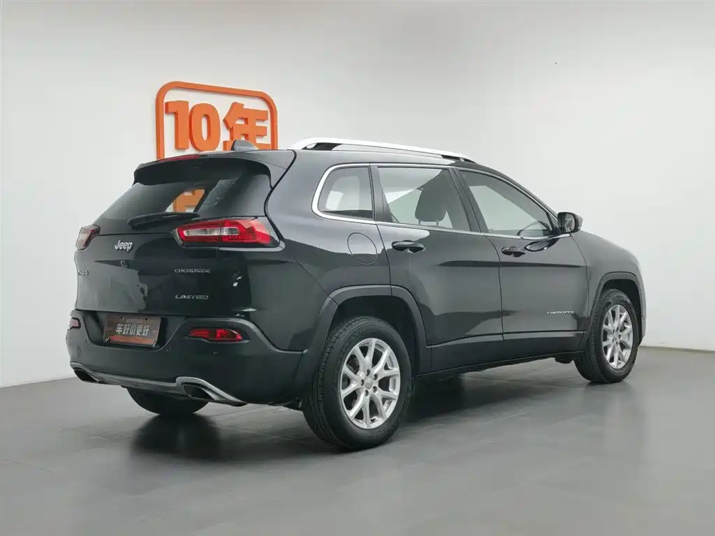 JEEP CHEROKEE 2019