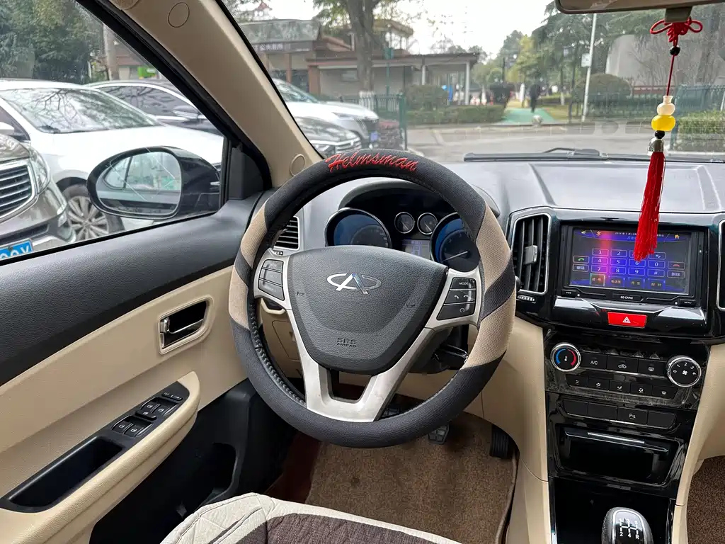 CHERY E3 2015