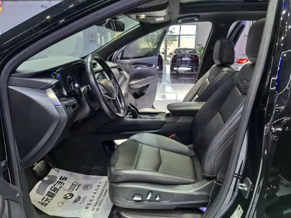 CADILLAC XT5 2022