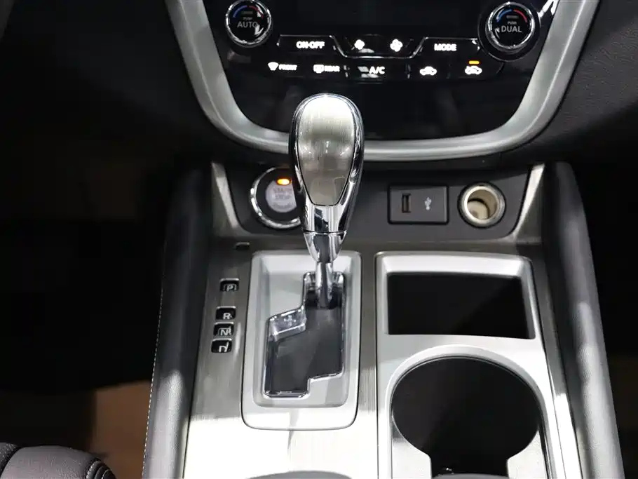 NISSAN MURANO 2022