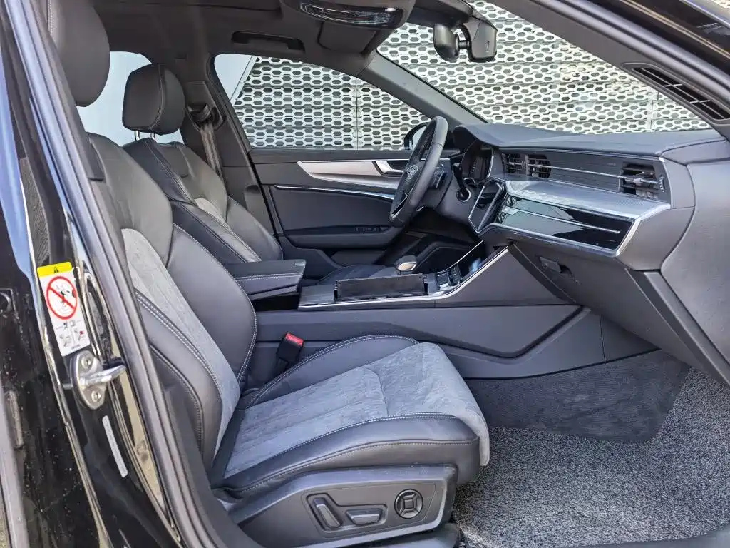 AUDI A6L 2020