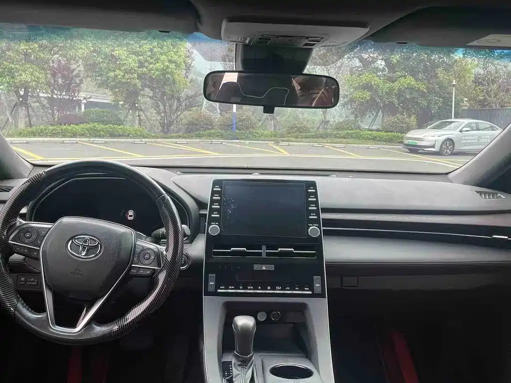 TOYOTA AVALON 2020