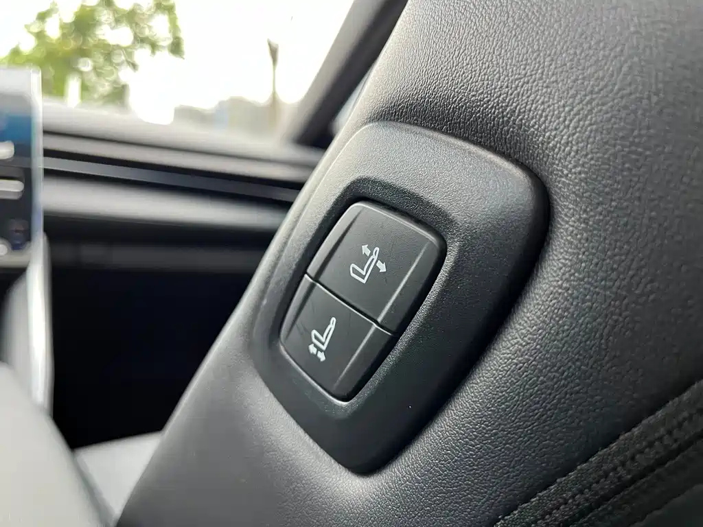 TOYOTA AVALON 2022