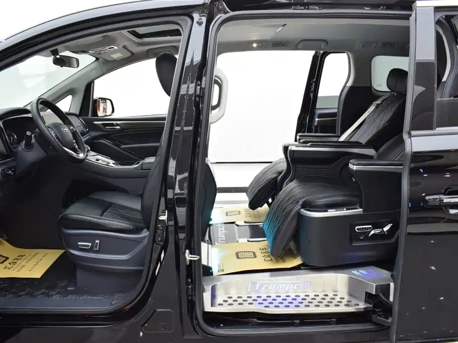 TRUMPCHI M8 2022
