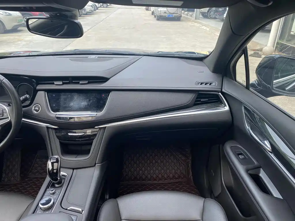CADILLAC XT5 2022