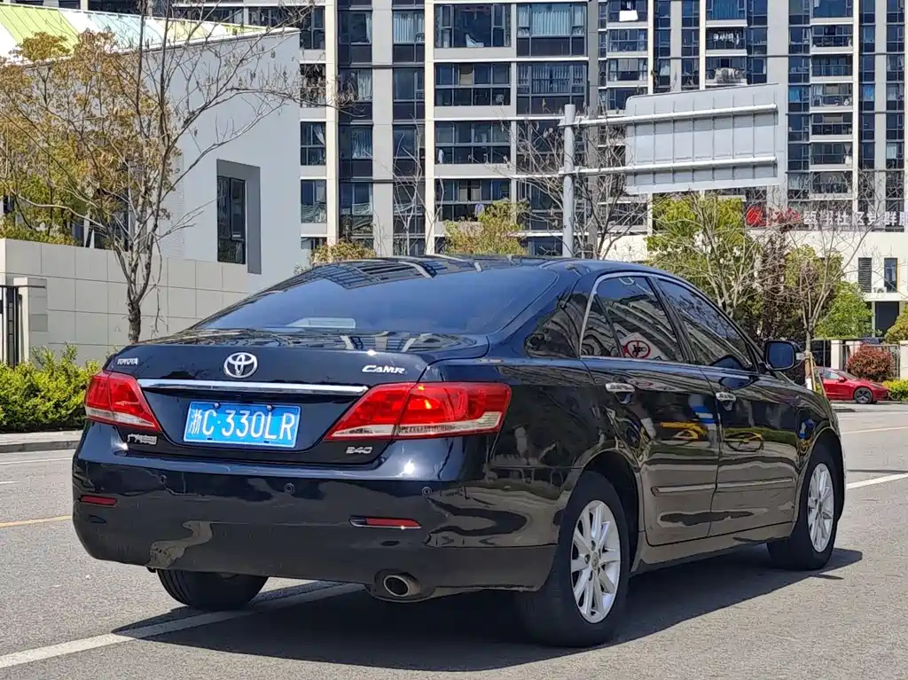 TOYOTA CAMRY 2010