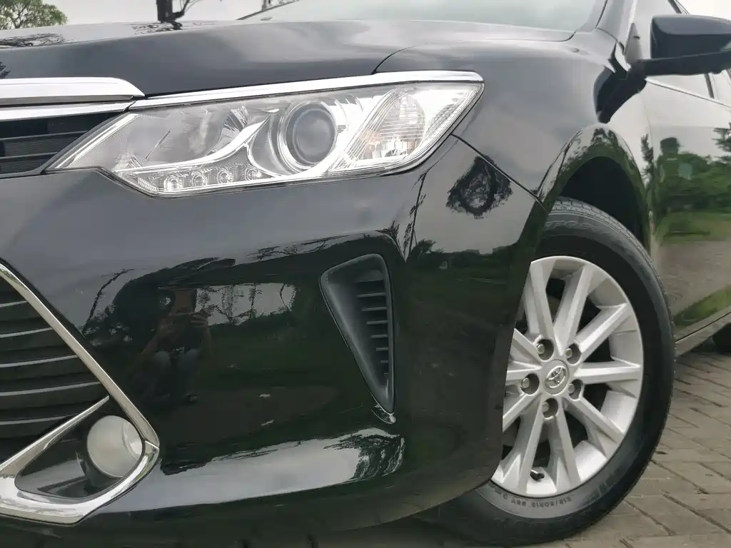 TOYOTA CAMRY 2016