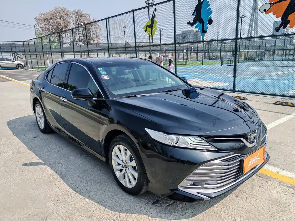 TOYOTA CAMRY 2019