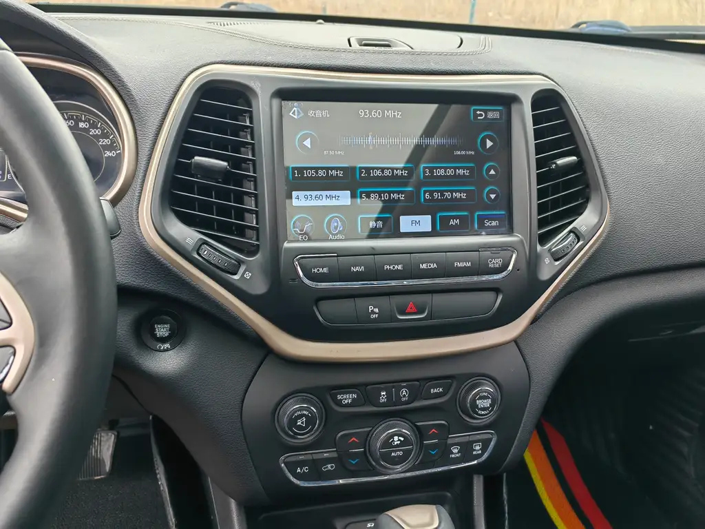 JEEP CHEROKEE 2017
