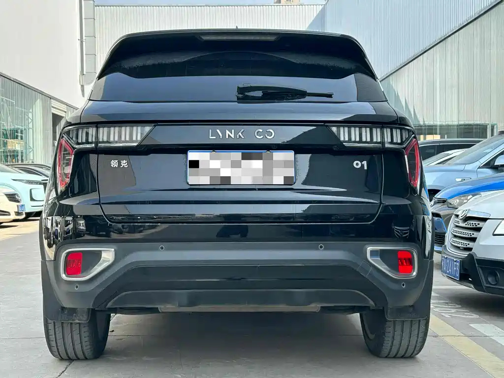 LYNK&CO 01 2018