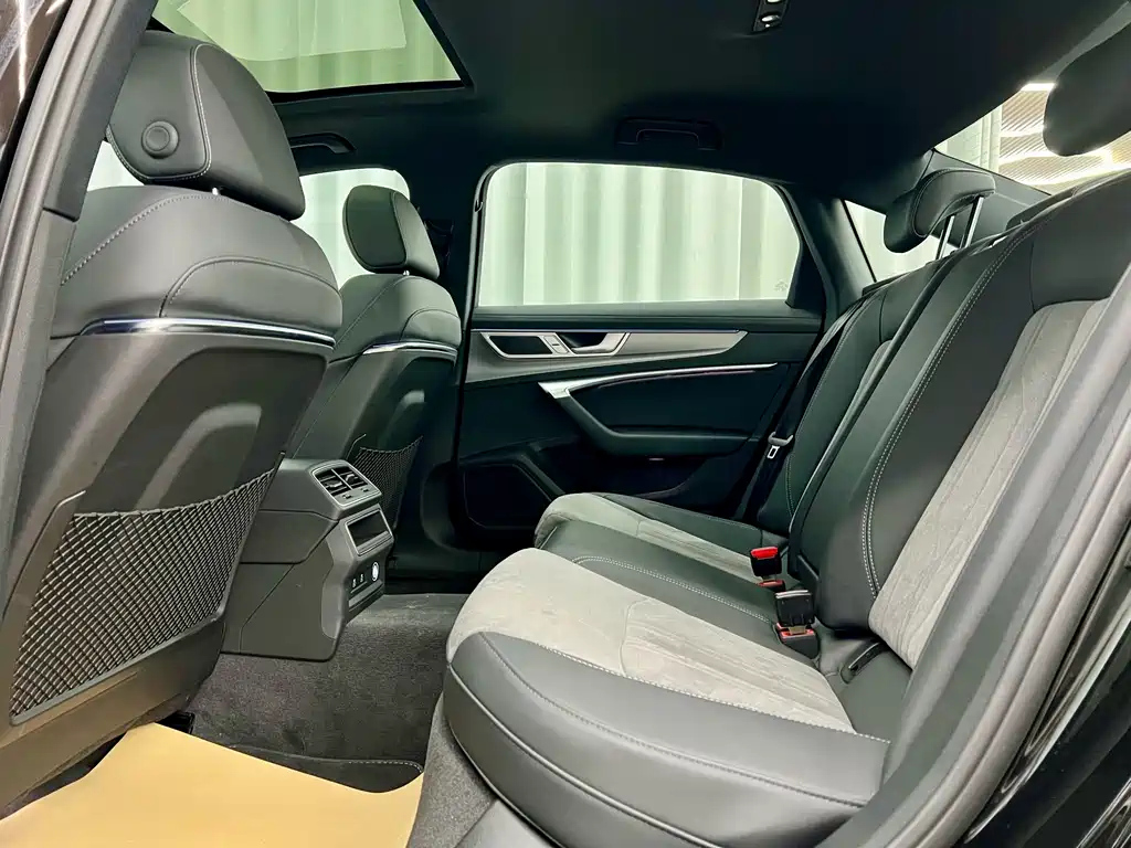 AUDI A6L 2023