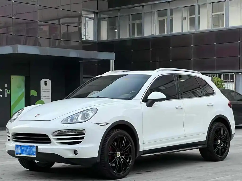 PORSCHE CAYENNE 2011