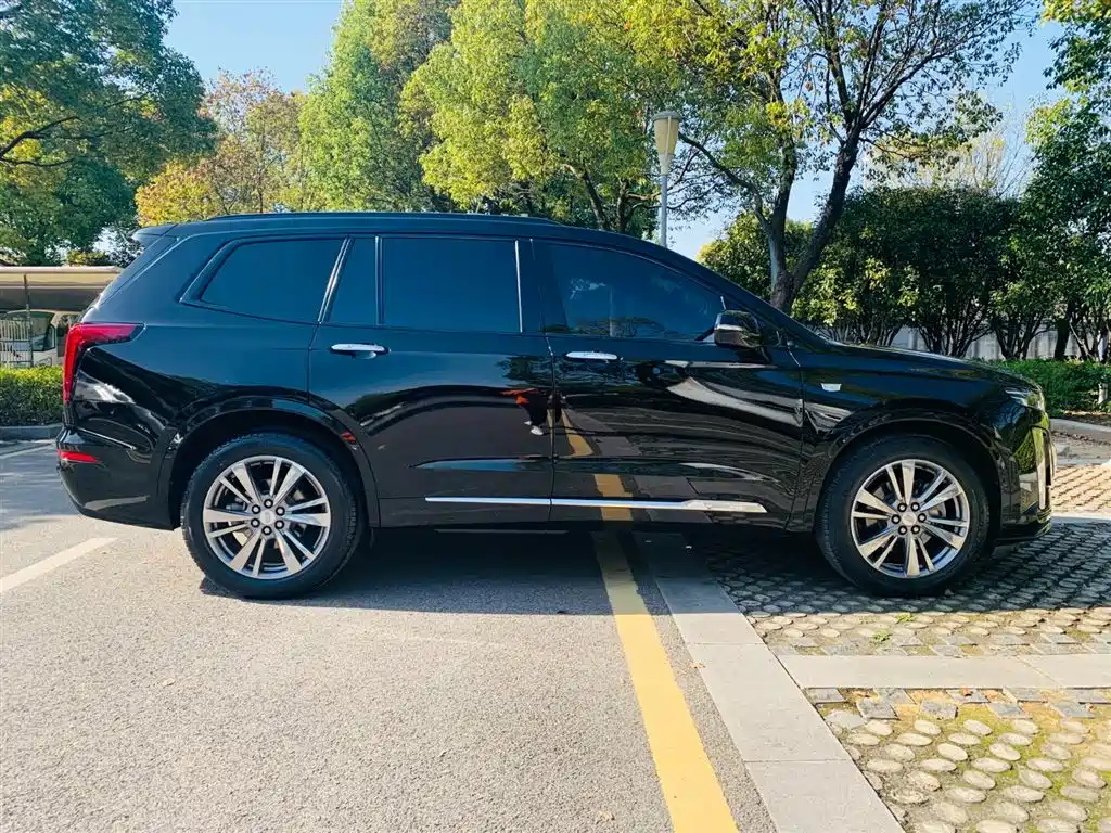 CADILLAC XT6 2020