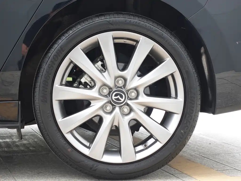 MAZDA 3 AXELA 2021