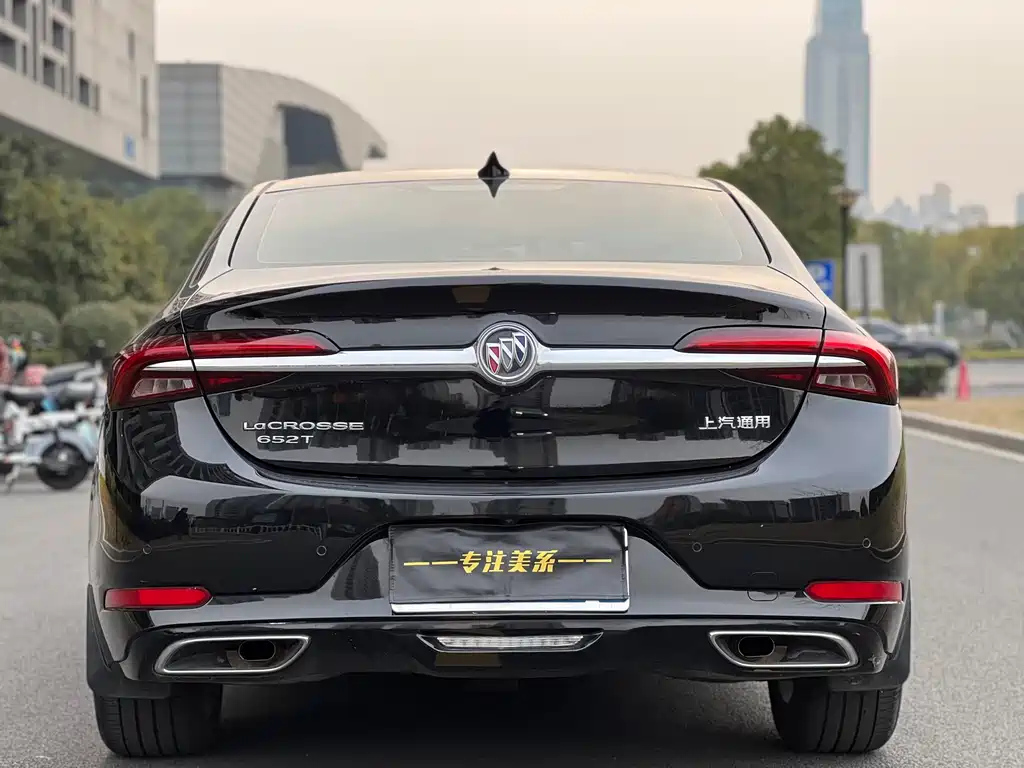 BUICK LACROSSE 2020