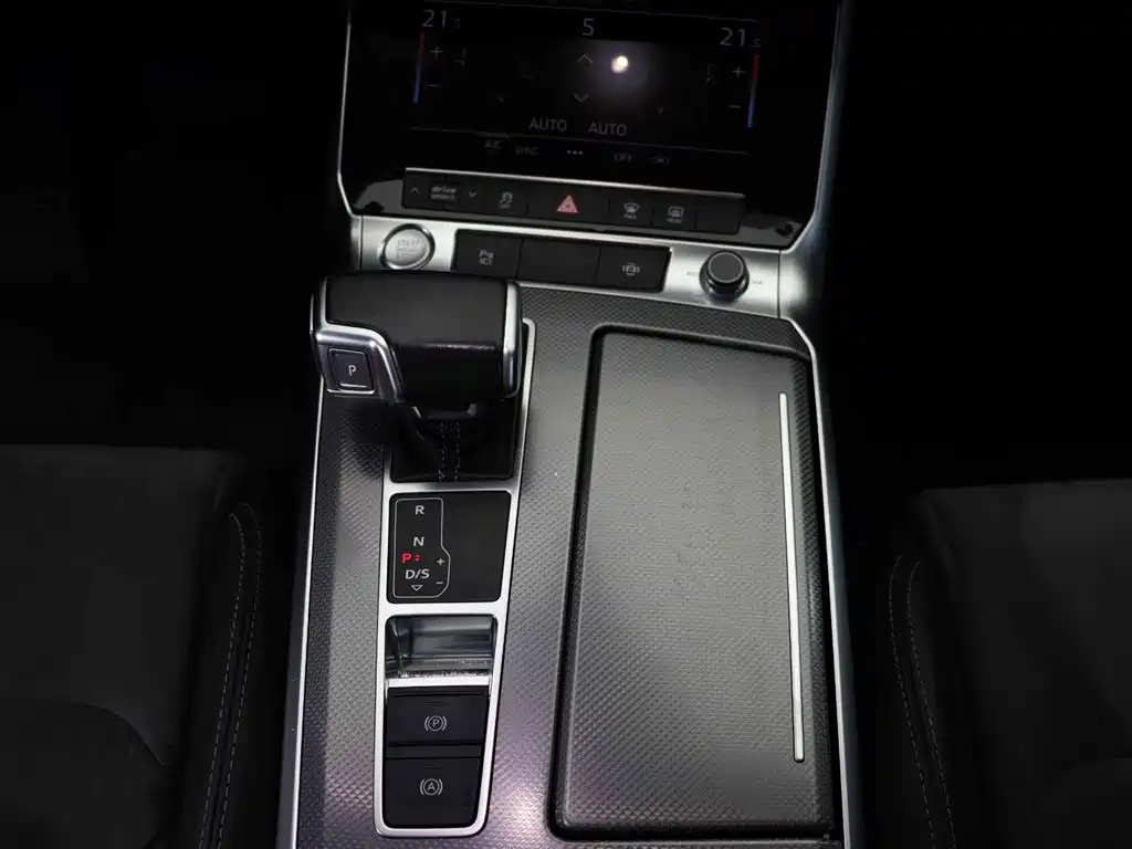 AUDI A6L 2020