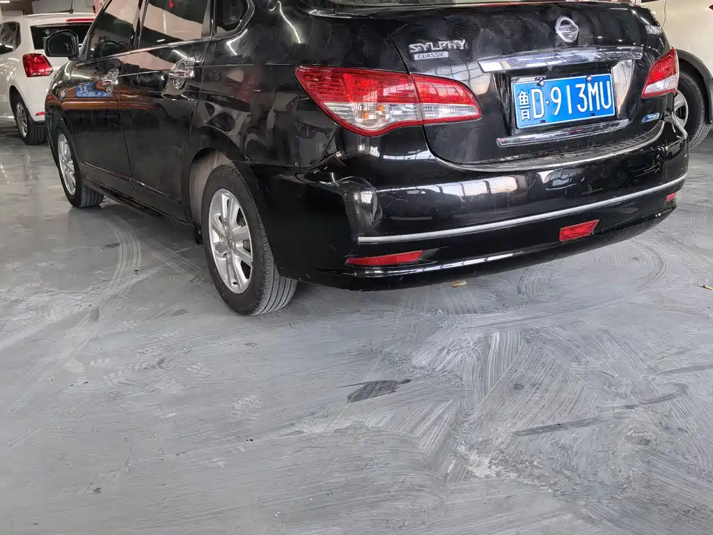 NISSAN SYLPHY 2018